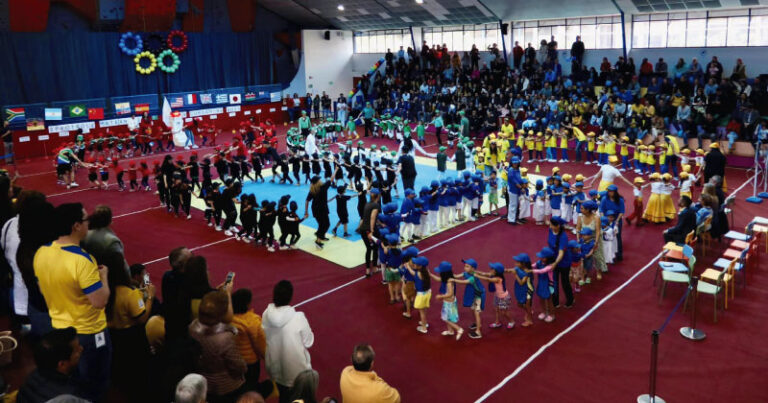 Move Condamine Condamine – Ranking Colegios Quito